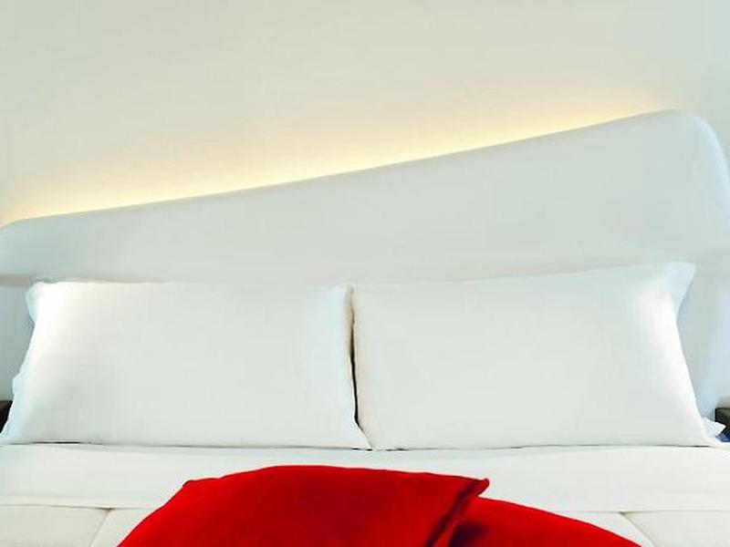 EF9300C467124C8B239DD9B41A2C09C4