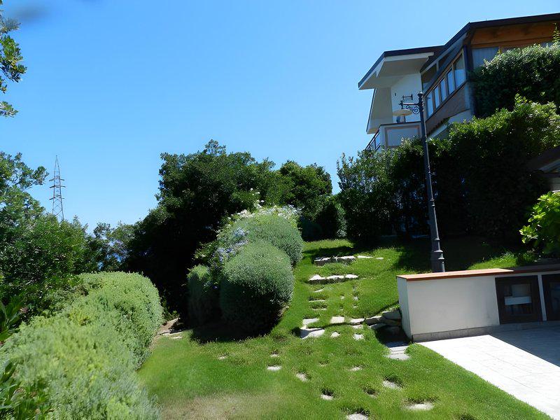 5EE6C973E418A809B6FB11A736DC35A1