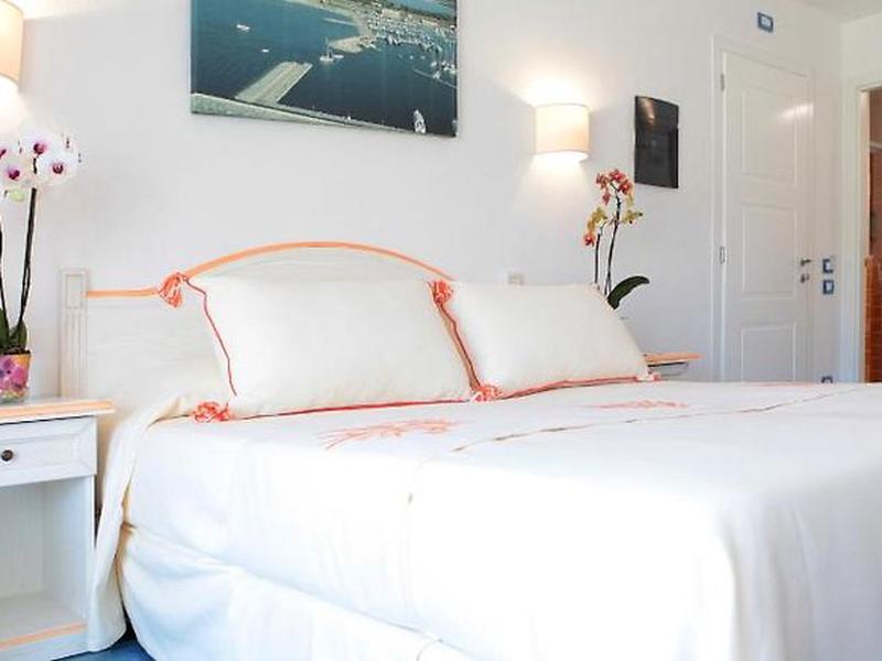 721AC120BA0B46119FB0D7134A2266BA