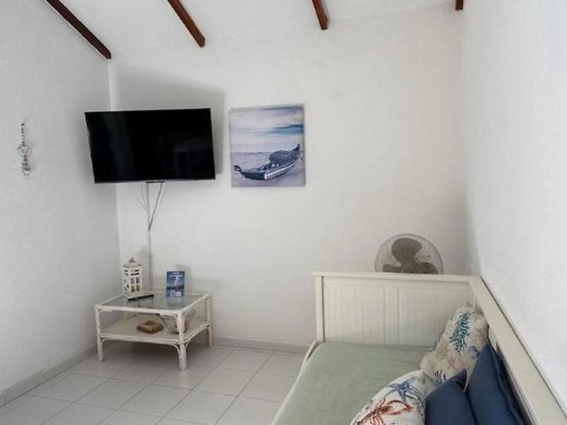 DAE9DC8B3E46D960108C6018D5E2F8A2