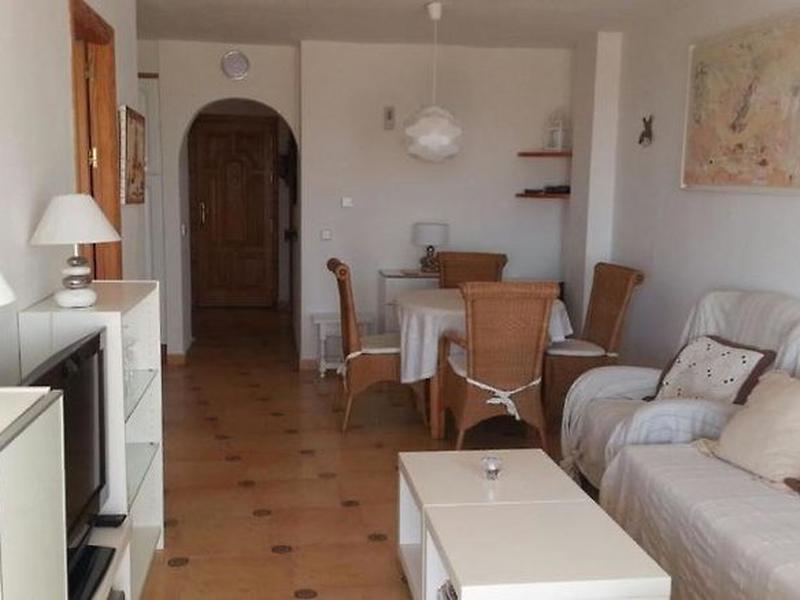 A8CD882D624221CCC80C1DB937739F75