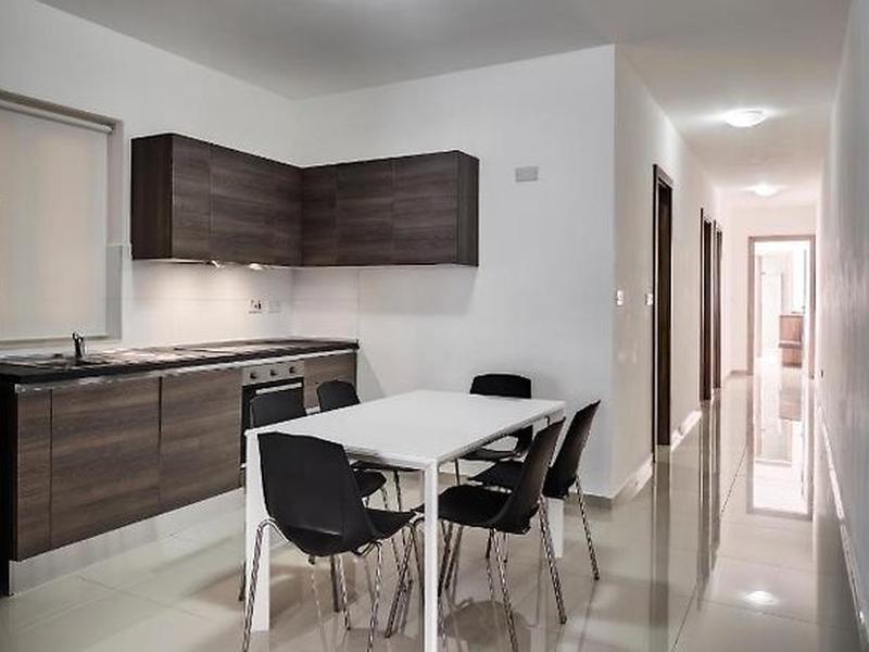 4DAF02B54AA3CD940CFD8E13E6F3A993