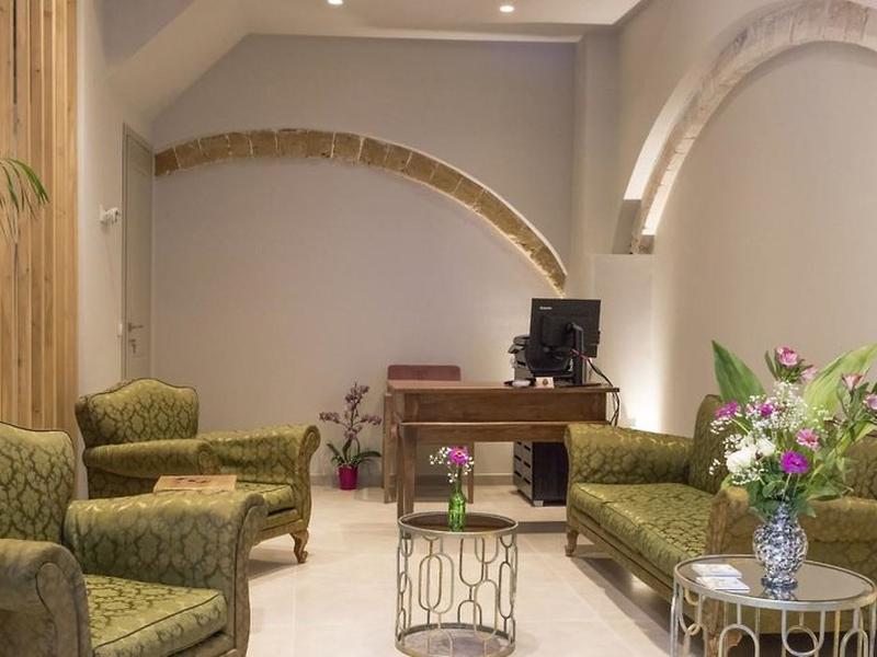 5679732822C820442E94AE557CF923B8