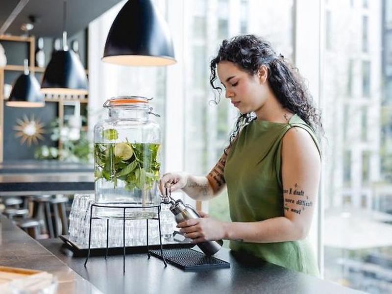 F870E456A7175AB41EE1C38C34F286AA