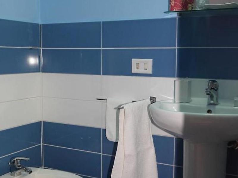 6D8B317BD66DF8B0C79B1194B68F6140