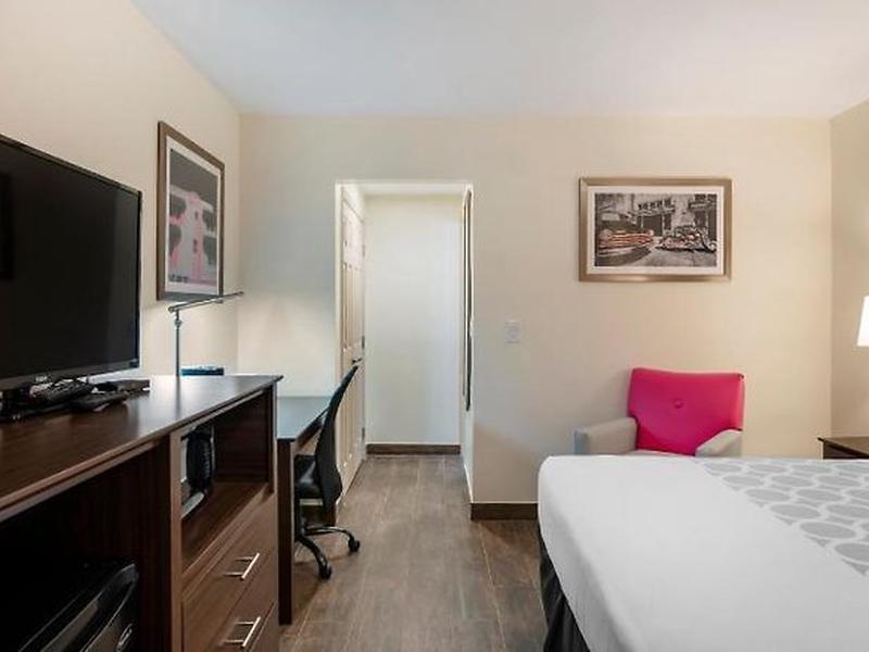 ED1C32F67AD10D0898B4078F6C00EC1E