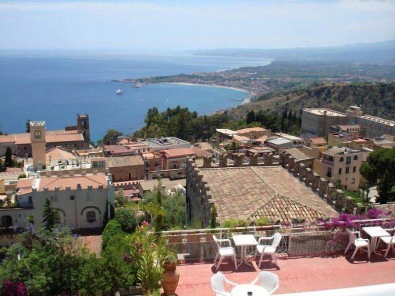 F7D58948B13ACEF1D156781463B6535A