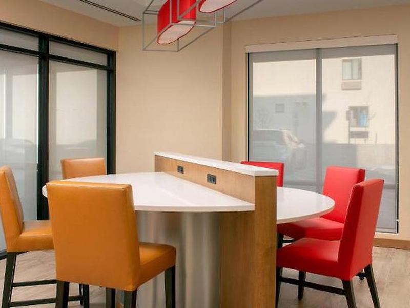 TownePlace Suites by Marriott College Park