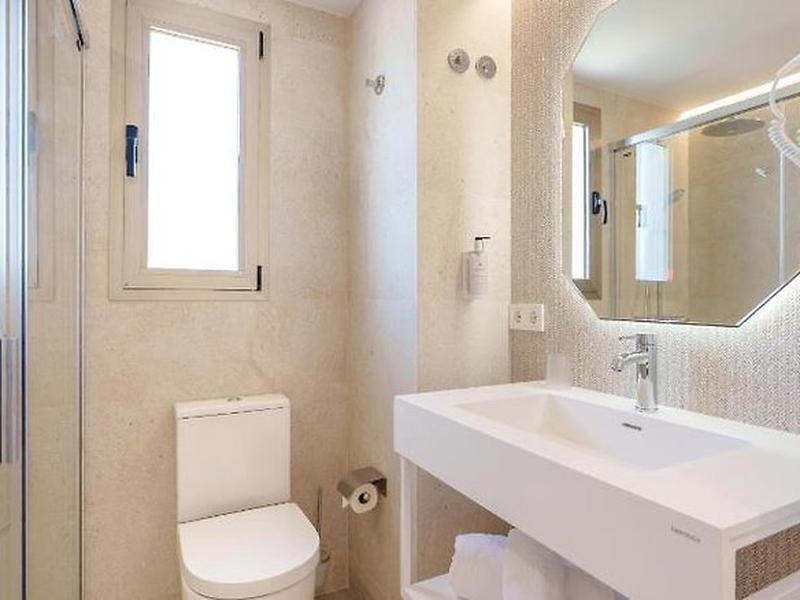 8D8D1A9F977621B2CC9F38C83A4C8951