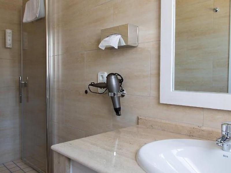 6EA459662EE4B2169D912D47C8486E02