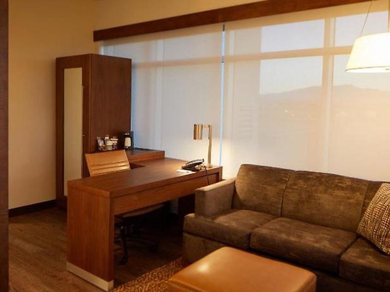 04321F530AE6A9DA63F7B16BCA216412