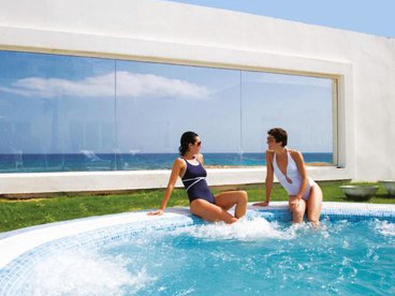 ABEE69E31BF4ABE5639D41022F928156