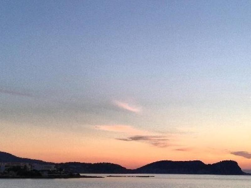 0A0F17AAE95A3BA4CA734F4985BF5FEB