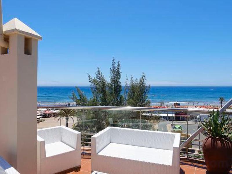 AF094A0D43C749063A52486EA9B3C3CA