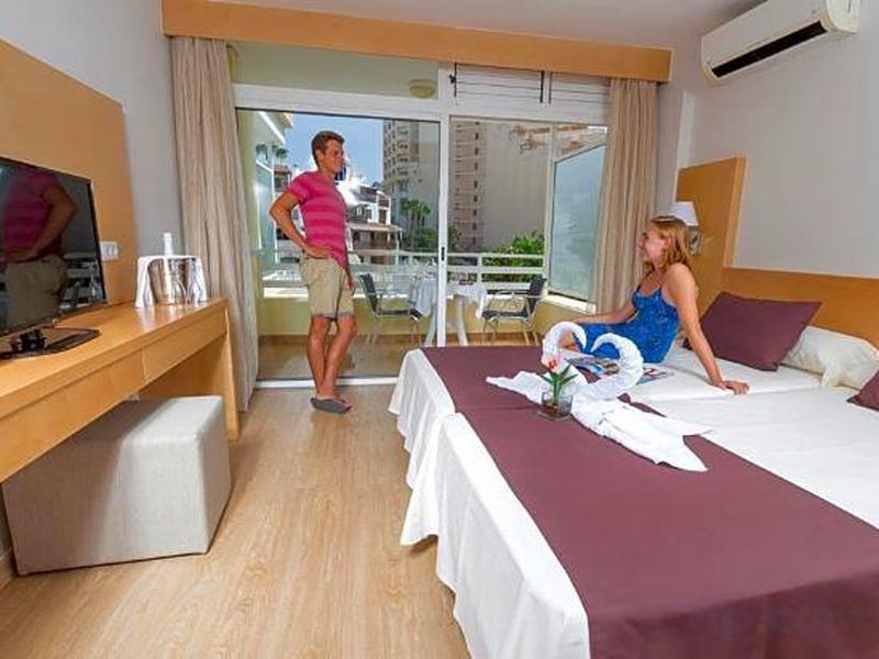 EB786DCE1A99DBCEB8DCB22F78E1B73A