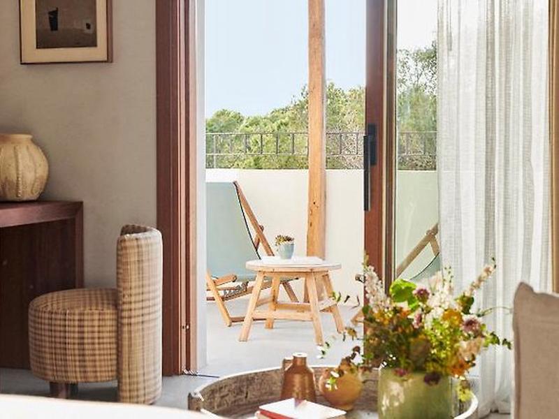 A85119F22512619E56E73DCA46CD168A