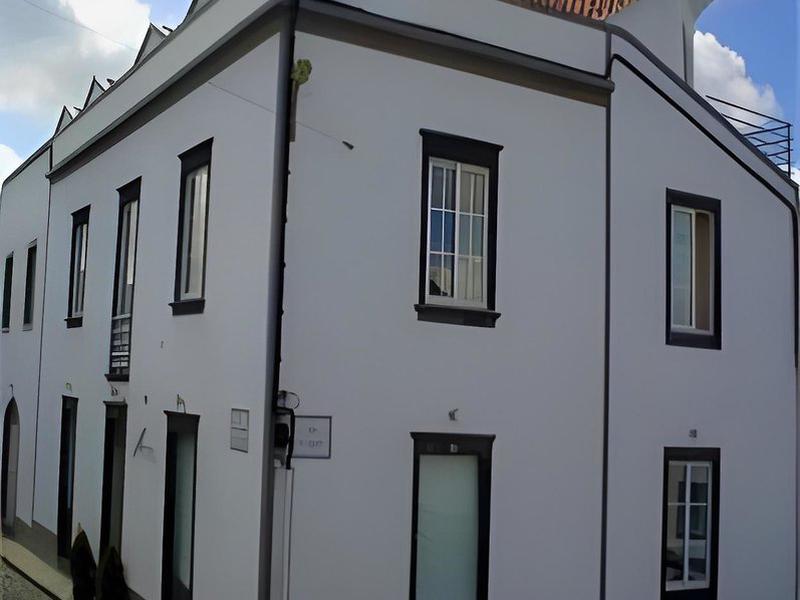 B83071786F1E77D9E46E42A016C78370