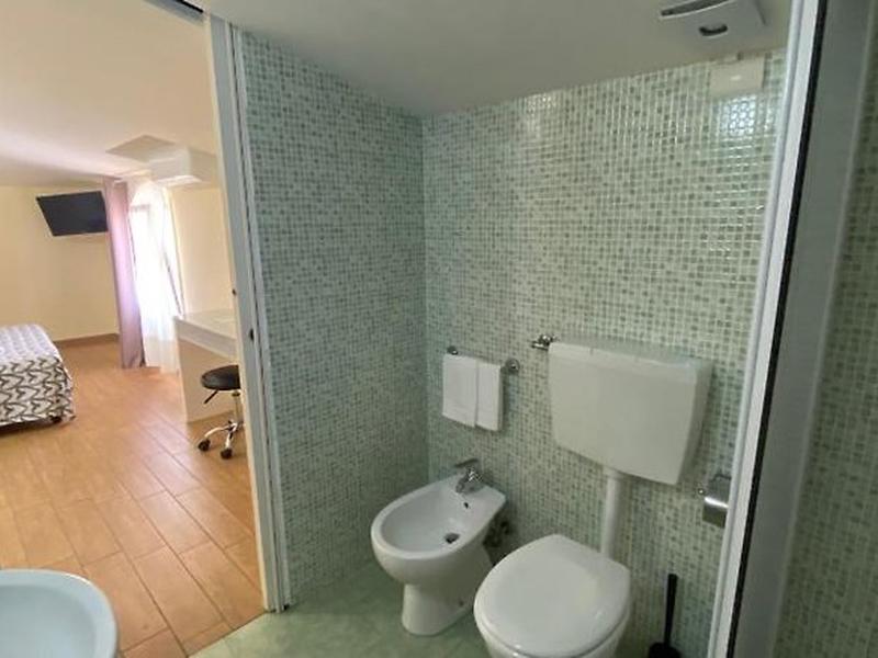 E9C293A21E85CF90F564F314F03431D0