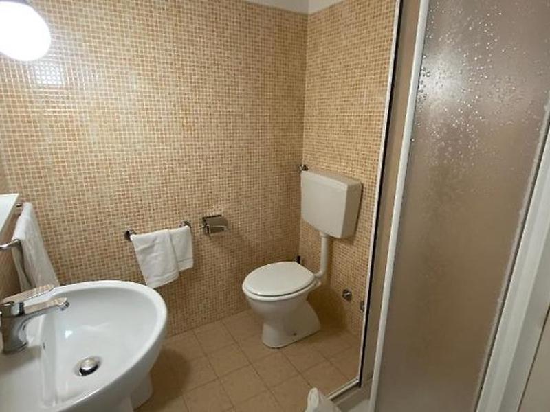 7EC5E7F768906324450936DB9230273F