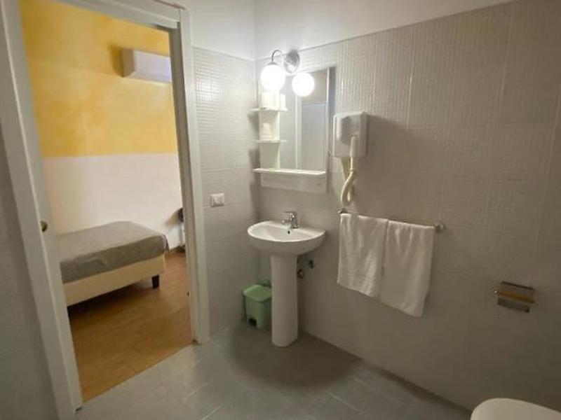 CF21F06C42EEE49075BDF59AC3763389