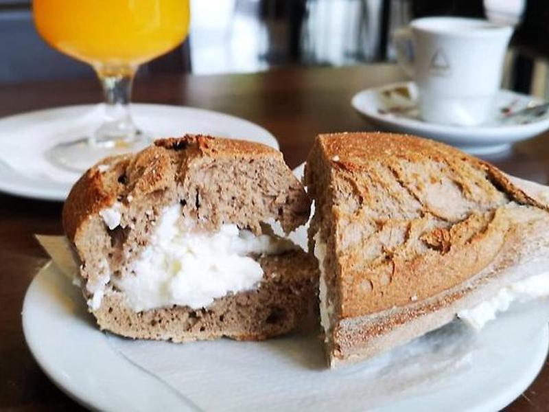 32D84122BE0AB547BB5BBC5C0950B244