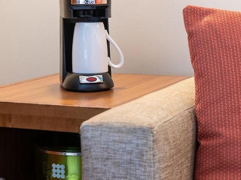 5B27EED369C732944E53A28D32DBE4EC