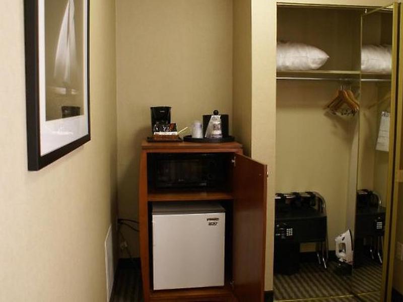 BB6FE15CD27C700F894411F872C25347