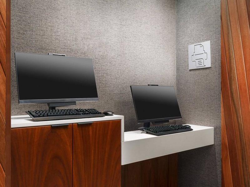 C1DD01BAE1CA69D3D4F9B01F54118520