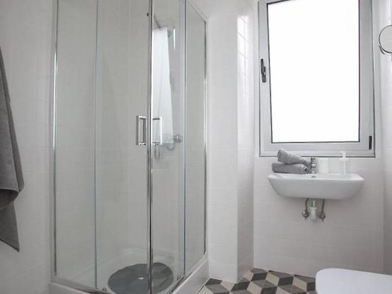 15B73DEC573B9CE4C67476C5BFCA076C