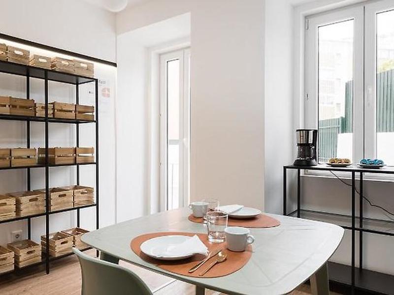 93F368682FA3818D70DF535C2C9386D7