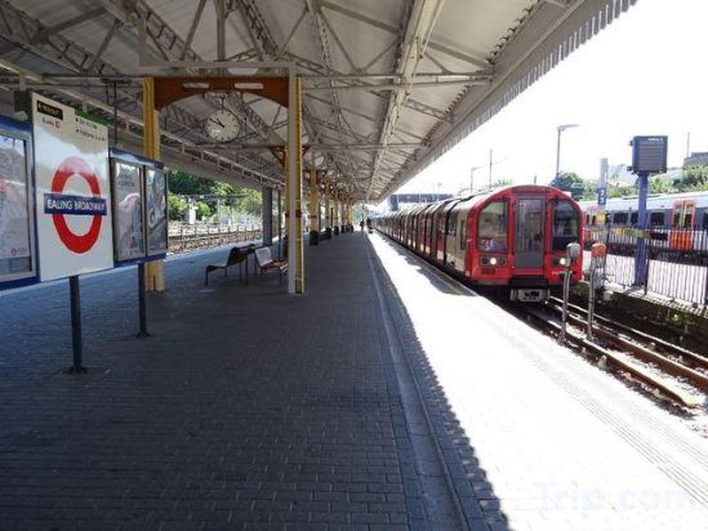 64886018FC2D4110AFAE4143FF20F597