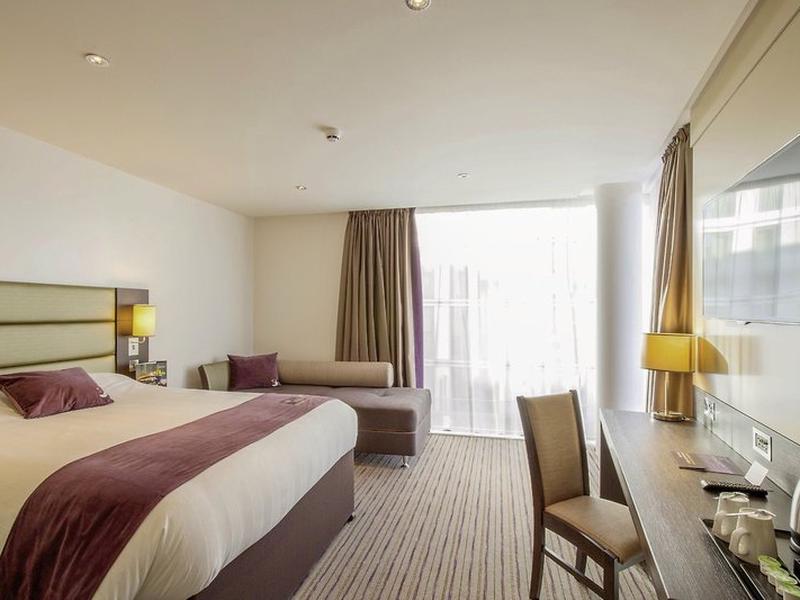 3A32E9AAEBF4F938CAF8BAAF7888084A