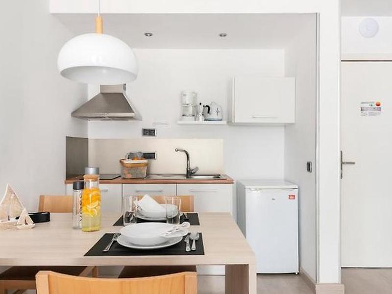 3C6E9C5E6AF28D141B494D056832BDFB