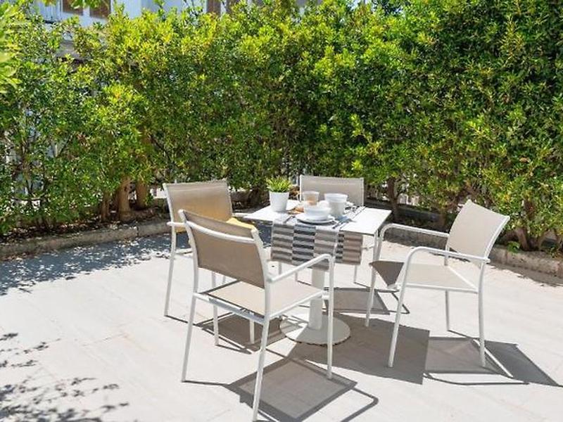 71E074E4EC393B22A56C9588DB88BFD7