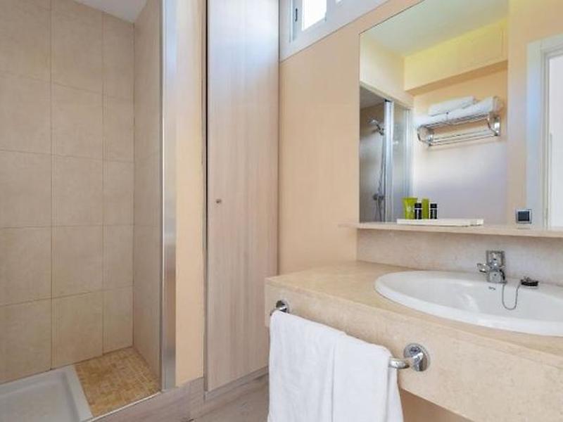 B10FF633EF4815CFE908F07738046AC6