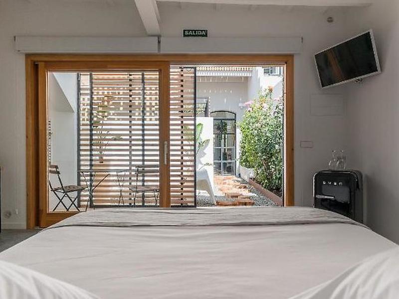 04E7776E7EBA626123B8573E60A88E08