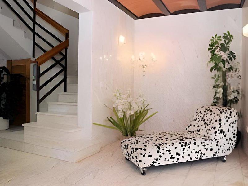 6F438F2AE868116577F45AE21E6B05BE