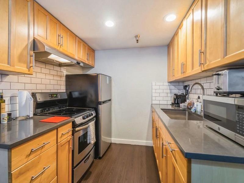 552291E56F76D35BB6B41A36561A0801