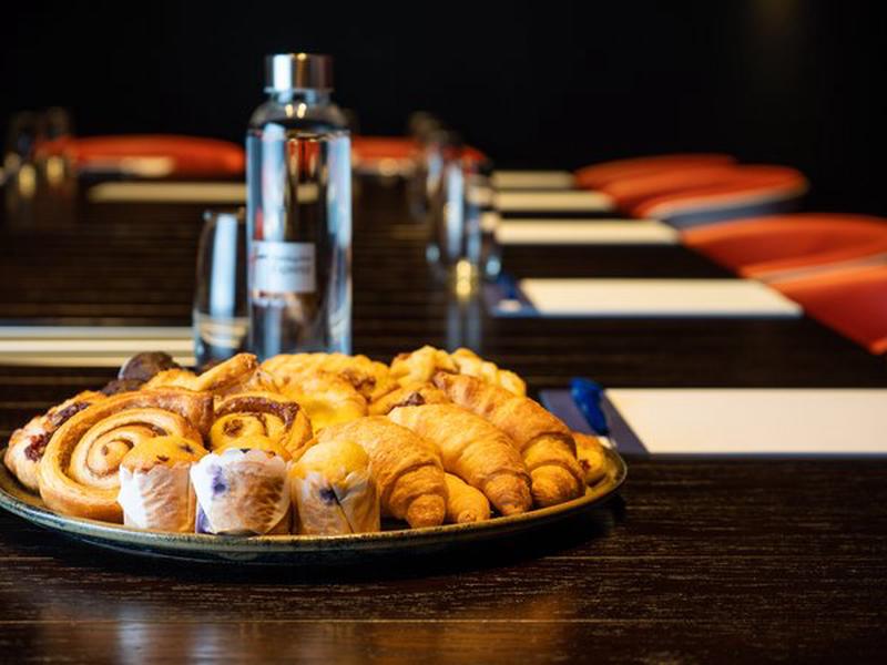 0E57182ADB39C69E3A18E24FDFD1D1C0