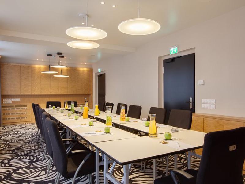 E23A84E3D93AB28A886D9E1686D249EB