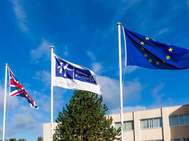 277EF38A3E1DD527D686F5BD6CE4BD76