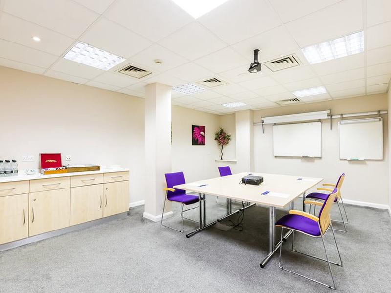 CB5796814291AB75EEFF5B85F44747BF