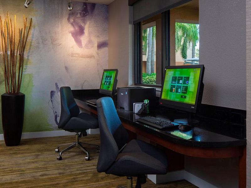 D1318CBB0A2C7E29794591EE4C7F8E99