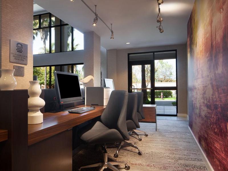 4EA8F0E0696A7E41CFBC27C97540D444