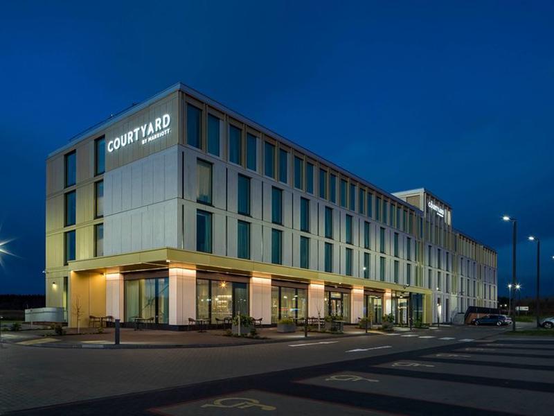 B17DF5FAFE31421DA7E0F0D1BBF127EF