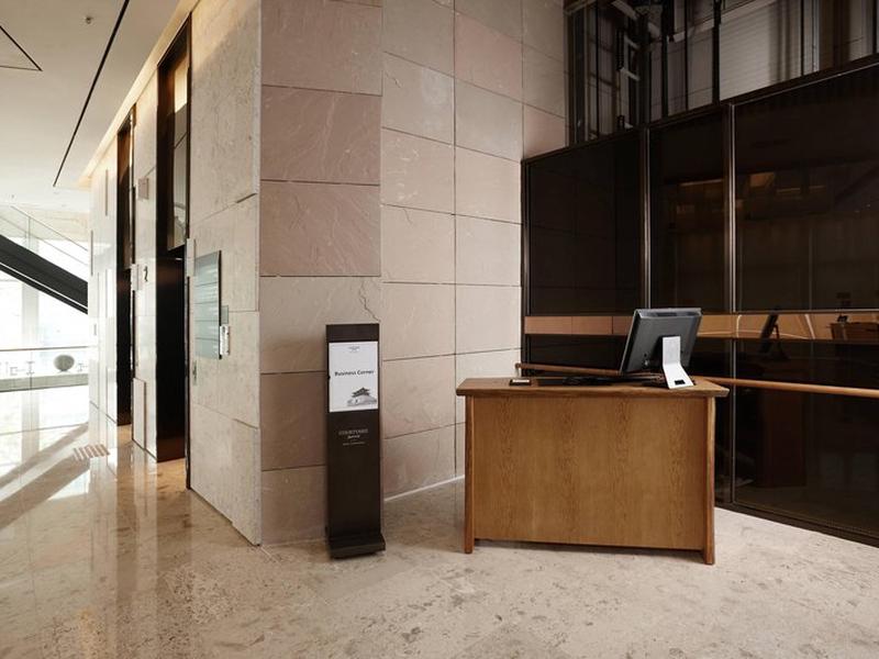 B8E5E93C67474F26F35B2F5C6DFC936A