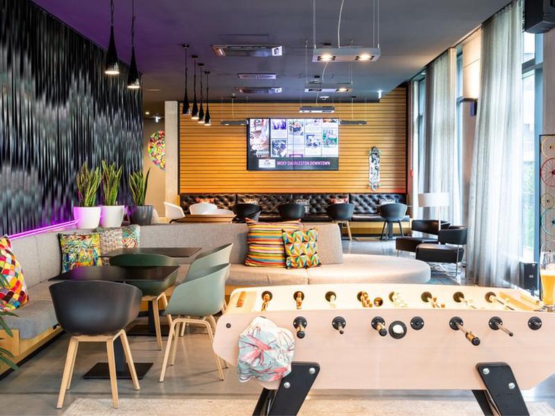 AECACEE353DC6BDA6AD4C6EF774B7C73