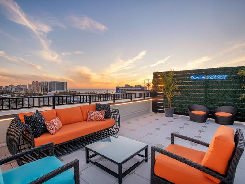 E2957D5EF4DC8944D04E6E65A9C4BE38