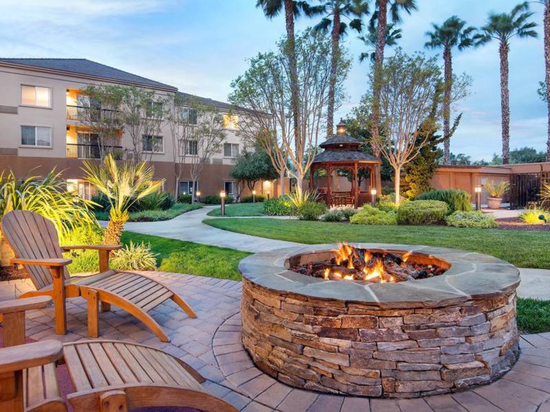 C1C03B36D3BC94B40BB08FDBE617EAB5