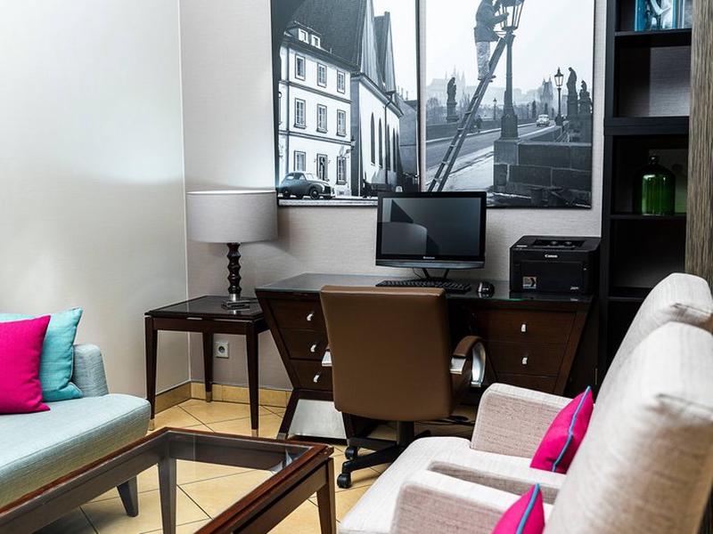 B09EE090C001983B0366AC017C924FFF